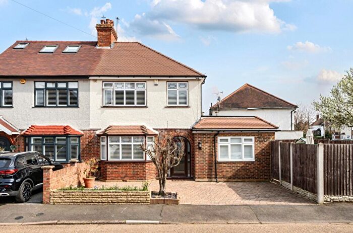 4 Bedroom Semi Detached House For Sale In Frederick Close, Cheam, Sutton, SM1