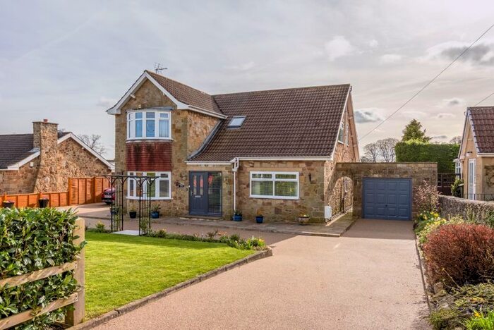 5 Bedroom Detached House For Sale In Hawthorn Lane, Pickering, YO18