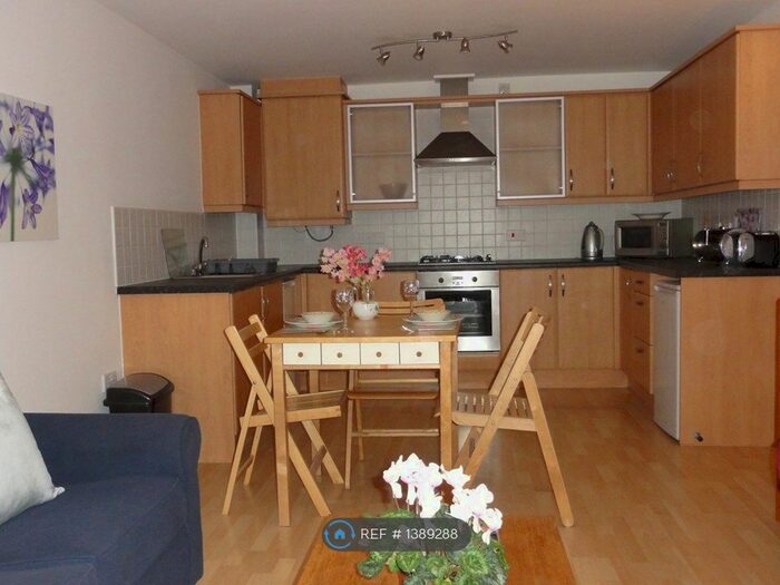 2 Bedroom Flat To Rent In Harrier Court, Lancaster, LA1