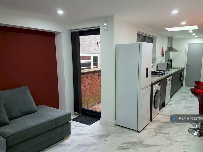 5 Bedroom Terraced House To Rent In Northfield Road, Coventry, CV1