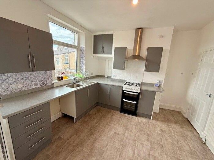 3 Bedroom End Of Terrace House To Rent In Mitchell Street, Colne, BB8
