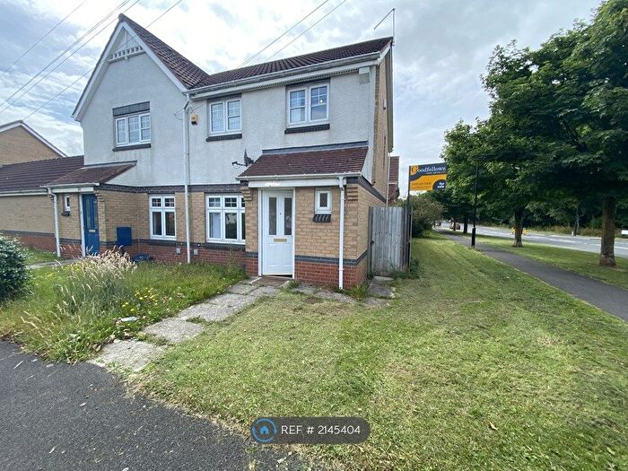 3 Bedroom Semi-Detached House To Rent In Chesters Avenue, Newcastle Upon Tyne, NE12