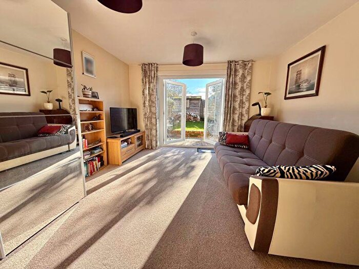 2 Bedroom Terraced House For Sale In Charles Avenue, Chichester, PO19