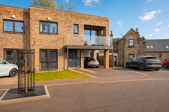 4 Bedroom Semi-Detached House For Sale In Forth Park Crescent, Kirkcaldy, KY2