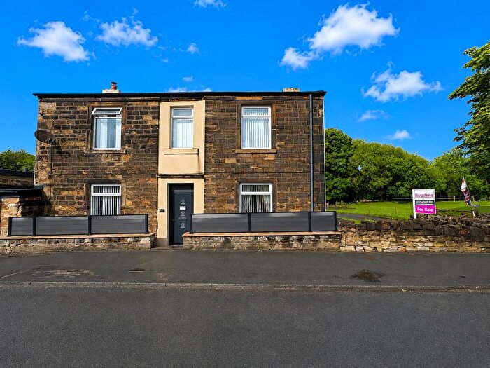 3 Bedroom Detached House For Sale In Dewsbury Road, Gomersal, Cleckheaton, BD19