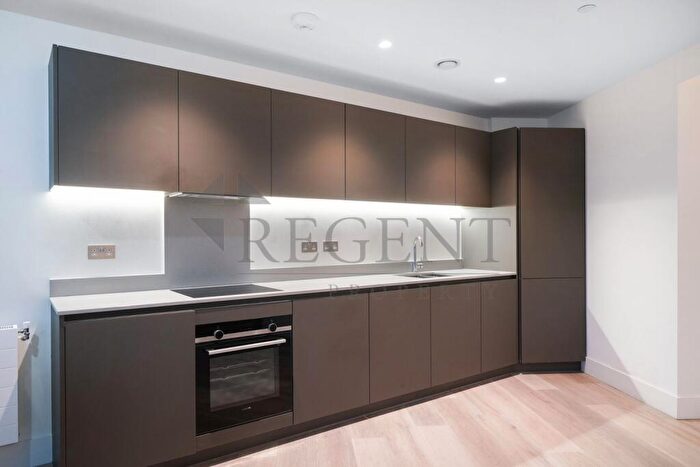 2 Bedroom Apartment To Rent In Hale Works, Daneland Walk, N17