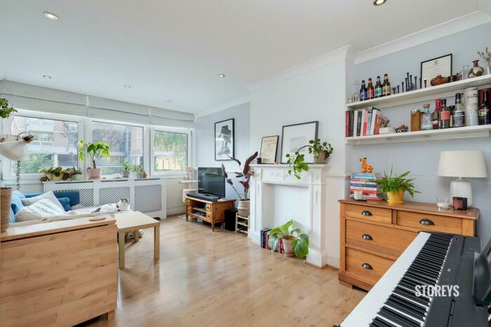 3 Bedroom Maisonette To Rent In Columbia Road, Shoreditch, London, E2