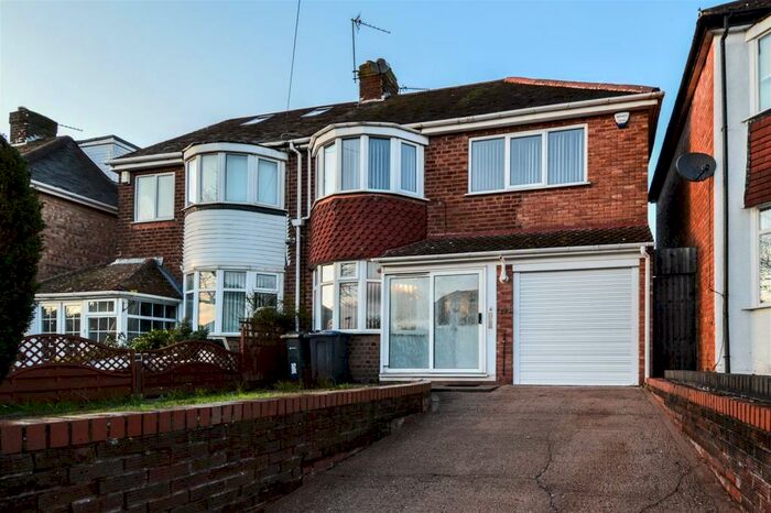 4 Bedroom Semi-Detached House To Rent In Glenwood Road, Kings Norton, Birmingham, West Midlands, B38