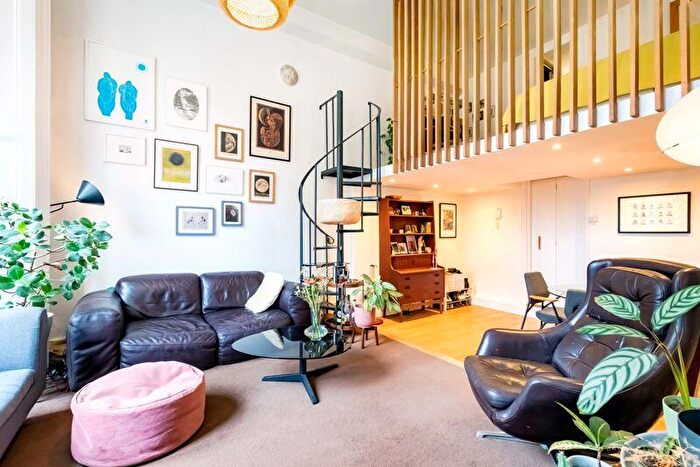 1 Bedroom Apartment For Sale In Durdham Park | Redland, BS6