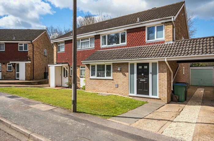 3 Bedroom Semi-Detached House To Rent In Watford, Hertfordshire, WD17