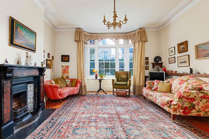 4 Bedroom End Terrace House For Sale In Ashchurch Grove, London, W12