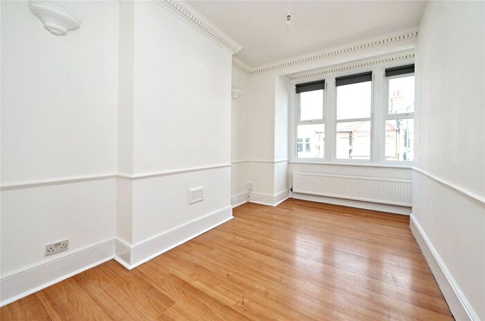 4 Bedroom Terraced House To Rent In Clifford Gardens, London, NW10