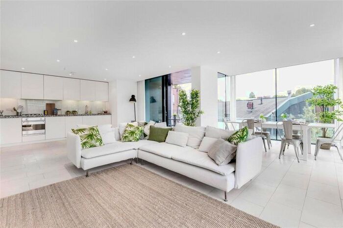 3 Bedroom Flat To Rent In Latitude House, Oval Road, Primrose Hill, NW1