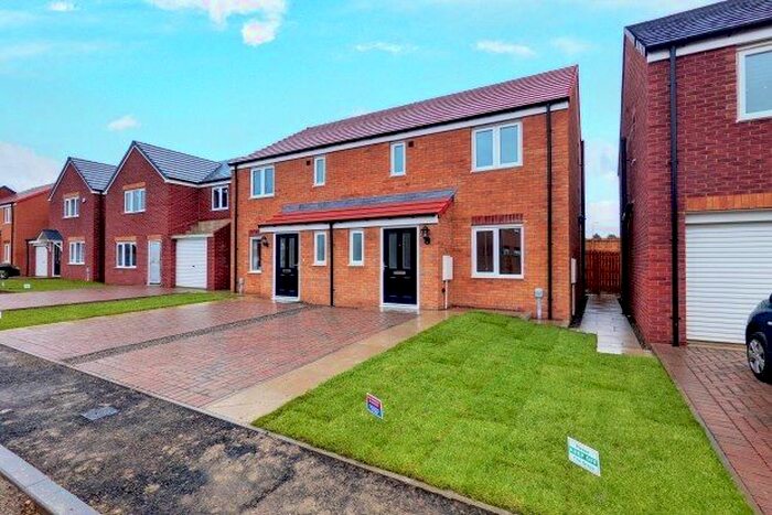 3 Bedroom Semi-Detached House To Rent In Leamside Way, Durham, DH6