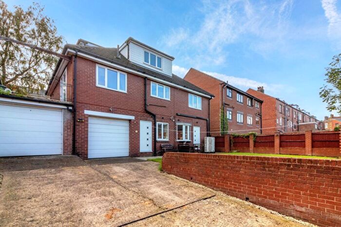 5 Bedroom Detached House For Sale In Spencer Street, Barnsley, S70