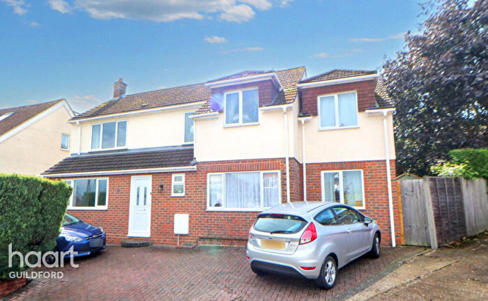 4 Bedroom Detached House For Sale In Victoria Road, Woking, GU21