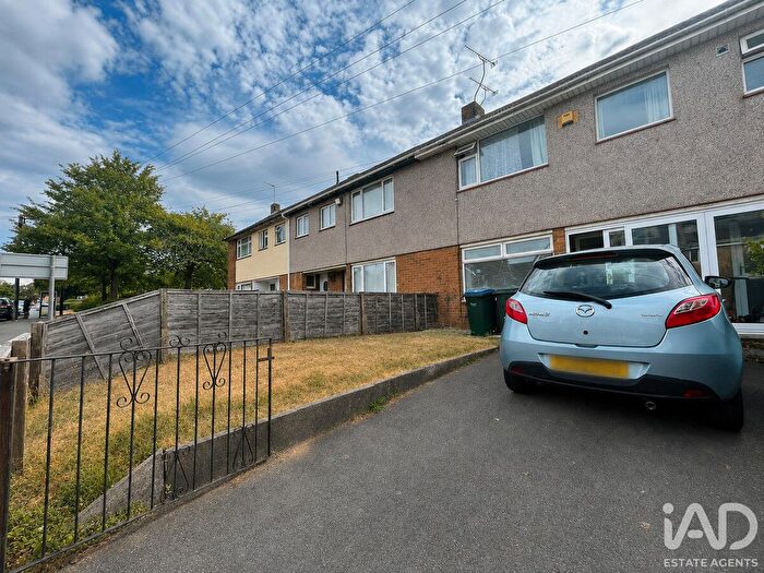 3 Bedroom Terraced House For Sale In Deedmore Road, Coventry, CV2