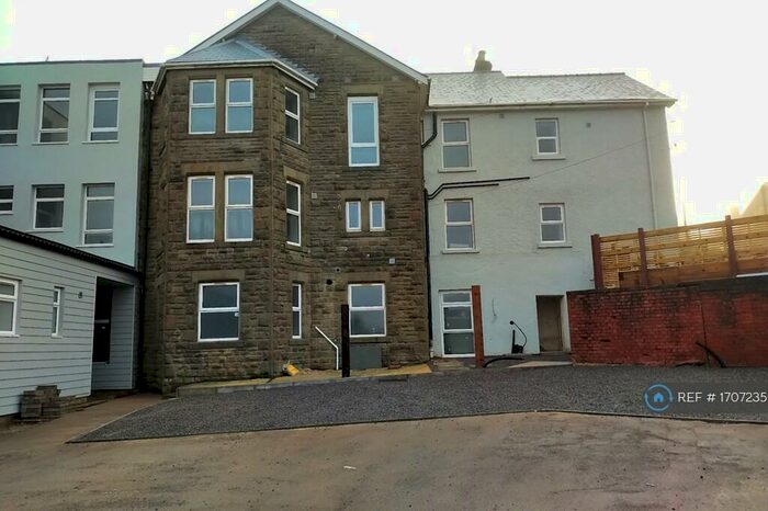 2 Bedroom Flat To Rent In Belle Vue Road, Cinderford, GL14