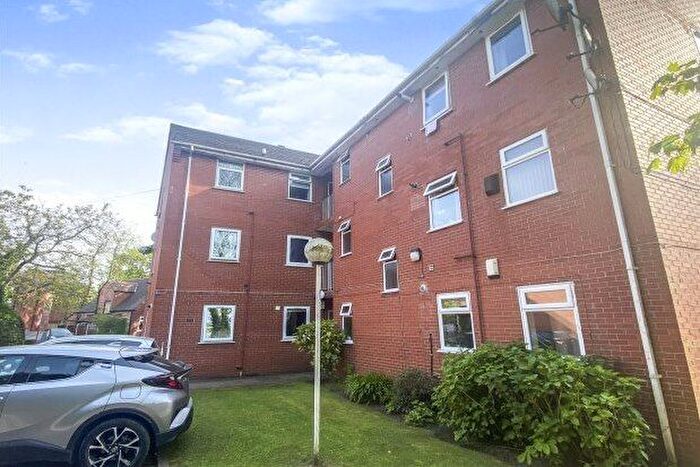 1 Bedroom Flat To Rent In Lees Hall Crescent, Manchester, M14