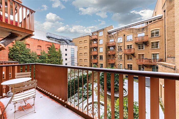 1 Bedroom Flat For Sale In The Circle, Queen Elizabeth Street, SE1
