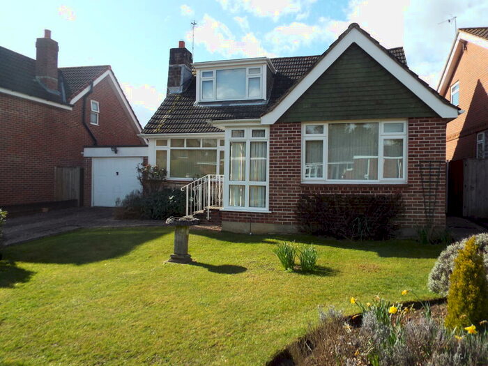 3 Bedroom Bungalow To Rent In Pern Drive, Botley, SO30