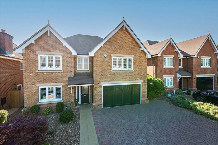 5 Bedroom Detached House For Sale In Marstan Place, Camberley, Surrey, GU15