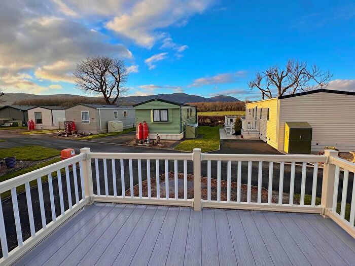 2 Bedroom Park Home For Sale In Oakmere Park, Hanley Swan, Worcester, WR8