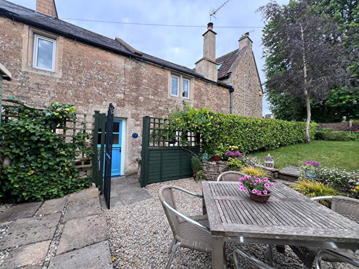 3 Bedroom Cottage For Sale In Bradford Road, Atworth, SN12