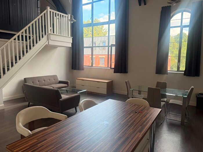 2 Bedroom Apartment To Rent In St. Johns Road, Leeds, West Yorkshire, LS3