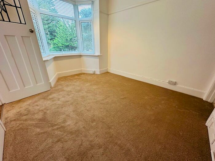 1 Bedroom Flat To Rent In Manor Road, Bournemouth, BH1
