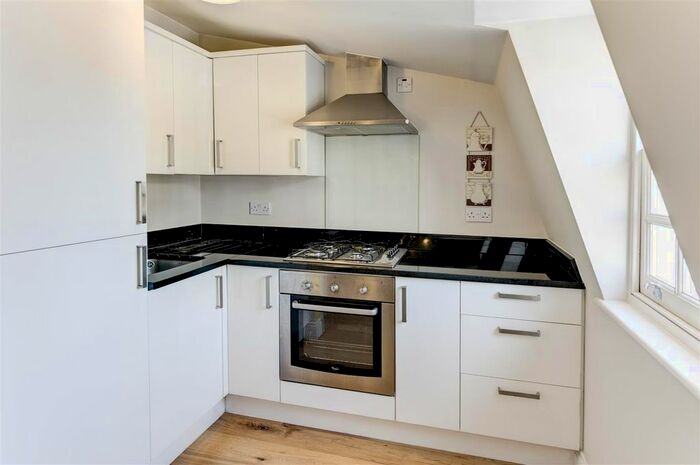 1 Bedroom Flat To Rent In Fulham Road, London, SW10