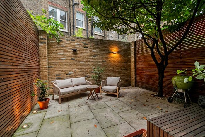 2 Bedroom Apartment To Rent In Edith Grove London, SW10
