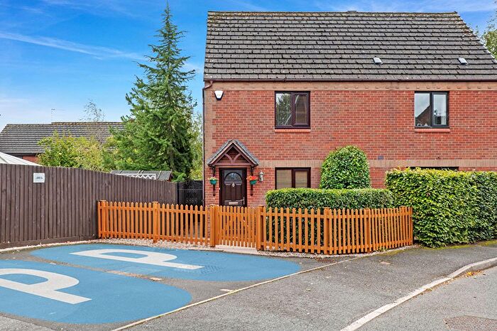 3 Bedroom Semi-Detached House For Sale In Cromwell Road, Powick, Worcester., WR2