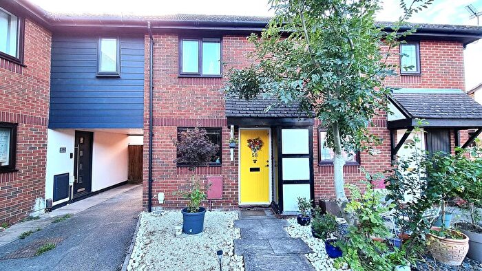 2 Bedroom Semi-Detached House For Sale In Pebble Drive, Didcot, OX11