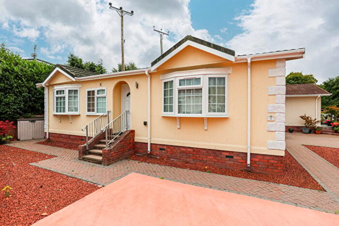 2 Bedroom Park Home For Sale In Southwaite Green Mill, Eamont Bridge, Penrith, CA10