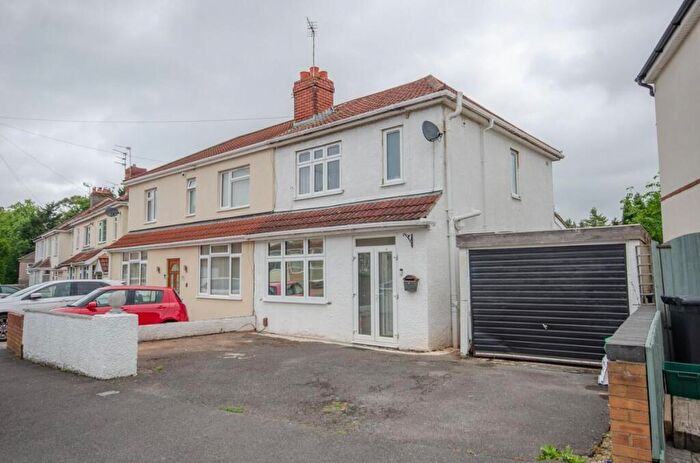 3 Bedroom Semi-Detached House For Sale In Graham Road, Downend, Bristol, BS16