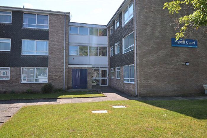 2 Bedroom Flat To Rent In Forest Court, Forest Road, Moseley, B13