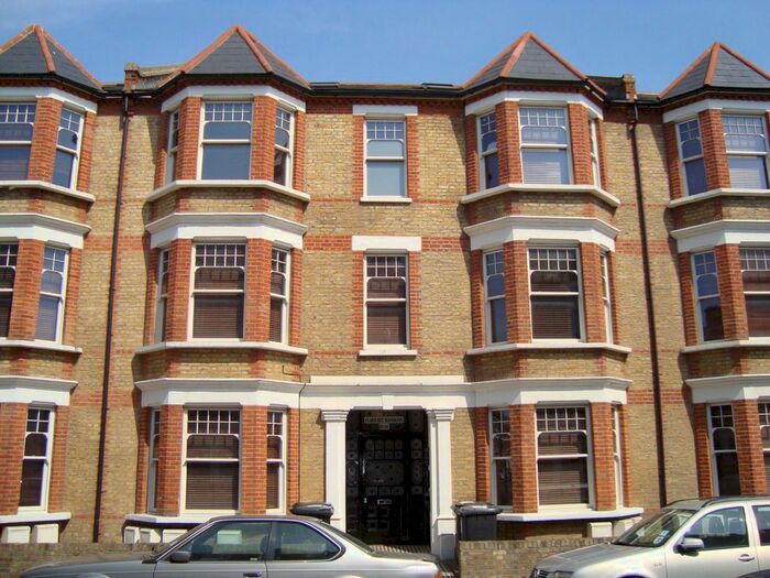 1 Bedroom Flat To Rent In Edgeley Road, Clapham, SW4