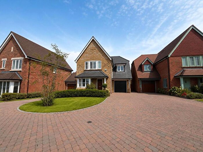 5 Bedroom Detached House To Rent In Crookham Village, Fleet, Hampshire, GU51
