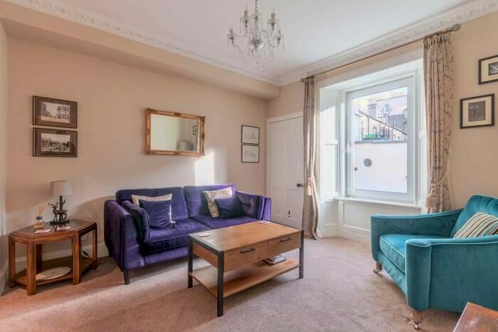 1 Bedroom Flat To Rent In William Street, Edinburgh, EH3