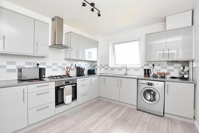 2 Bedroom Flat For Sale In Cedar Crescent, St. Marys Bay, Romney Marsh, TN29