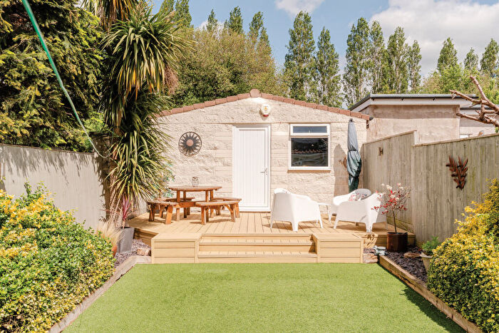 4 Bedroom Terraced House For Sale In Swiss Drive, Ashton Vale, Bristol, BS3