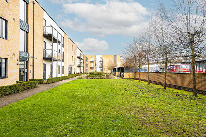 1 Bedroom Flat For Sale In Angus Court, Thame, OX9