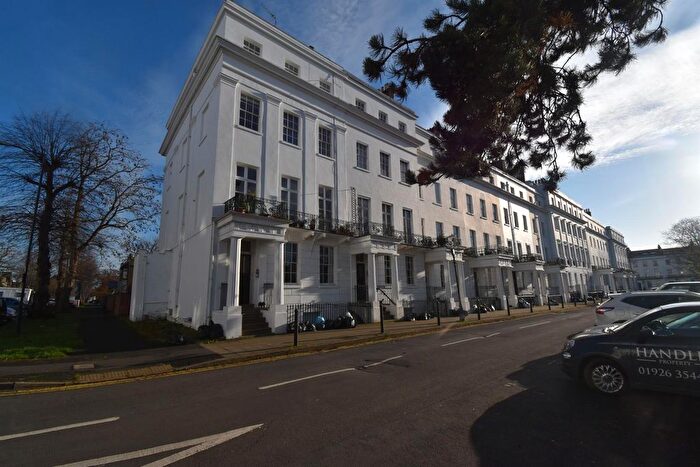 2 Bedroom Flat To Rent In Clarendon Square, Leamington Spa, CV32