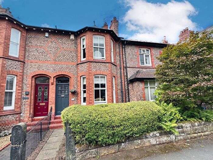 3 Bedroom Terraced House For Sale In Elm Road, Hale, WA15