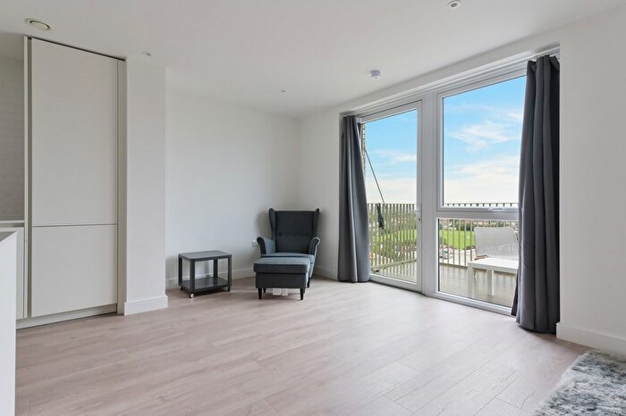 3 Bedroom Flat To Rent In Allium House, Caldon Boulevard, Wembley, HA0