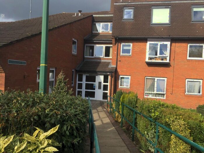 1 Bedroom Flat To Rent In Over 's - Newbiggin Way, Macclesfield, Cheshire, SK10