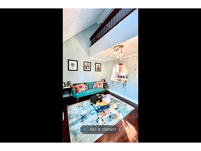 2 Bedroom End Of Terrace House To Rent In Ladygrove Drive, Guildford, GU4
