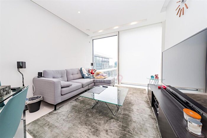 2 Bedroom Flat To Rent In Sugar Quay, Water Lane, London, EC3R