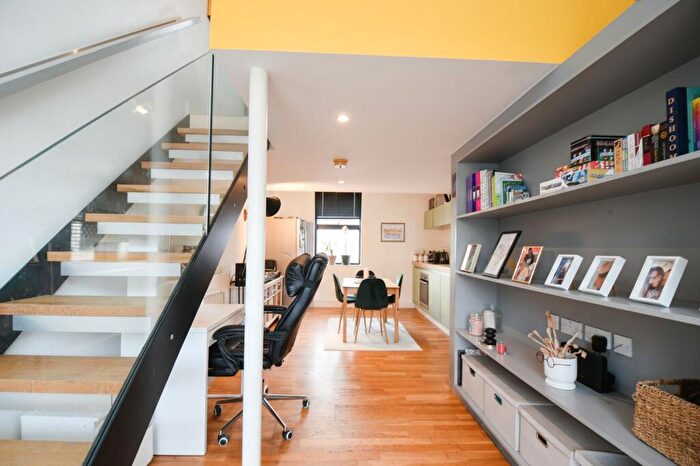 2 Bedroom Terraced House For Sale In Ash Street, Salford, M6